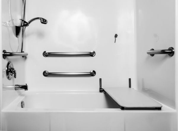 Accessible Tub Installation in Cedar Lake