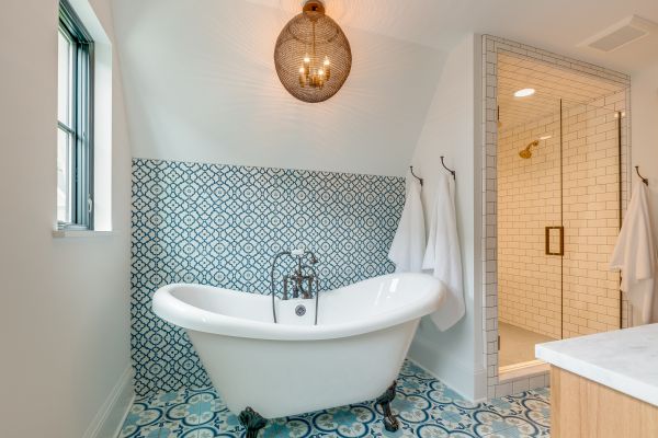 Clawfoot Tub Installation in Cedar Lake