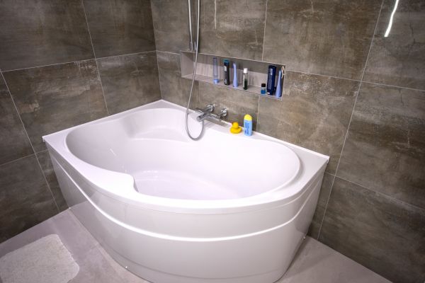 Large Bathtub Installation in Cedar Lake